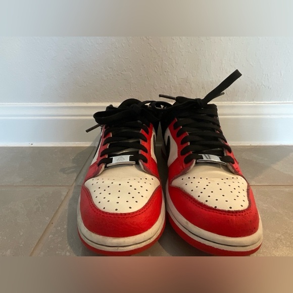 Nike Dunk Low Anniversary Chicago (GS) Kid size 4.5 sneakers - Picture 5 of 6